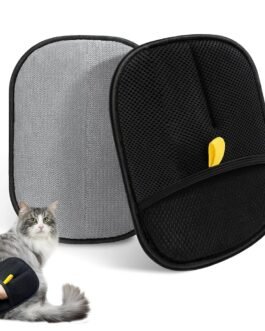 Qpets® Pet Hair Removal Gloves, Static-Enhanced Pet Hair Removal Mitt, Reusable Grooming Mitt Cleaning Glove for Furniture, Carpets, Car Seats & Gentle Massage for Dogs Cats (23.5x18cm) Qpets® Pet Hair Removal Gloves, Static-Enhanced Pet Hair Removal Mitt, Reusable Grooming Mitt Cleaning Glove for Furniture, Carpets, Car Seats & Gentle Massage for Dogs Cats (23.5x18cm)