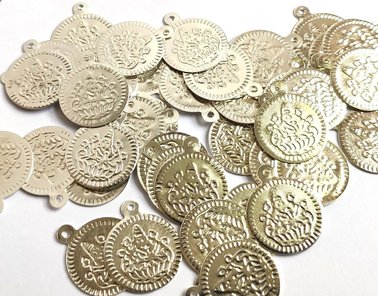 GoSetGet!(500 pcs) 14 MM Gold (250pcs) & Silver (250pcs) Lakshmi Kasu/Coin Coated Metal Beads for Embroidery, Jewelry & Arts (Gold_Silver-500) - Image 7