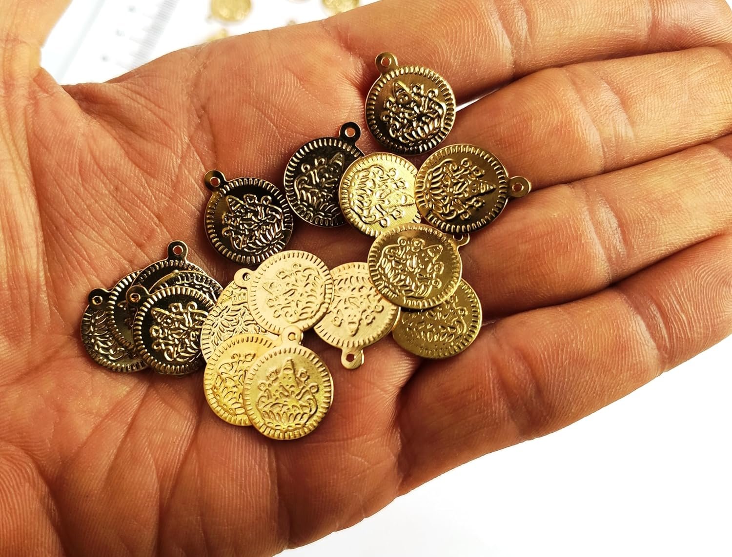 GoSetGet!(500 pcs) 14 MM Gold (250pcs) & Silver (250pcs) Lakshmi Kasu/Coin Coated Metal Beads for Embroidery, Jewelry & Arts (Gold_Silver-500) - Image 4