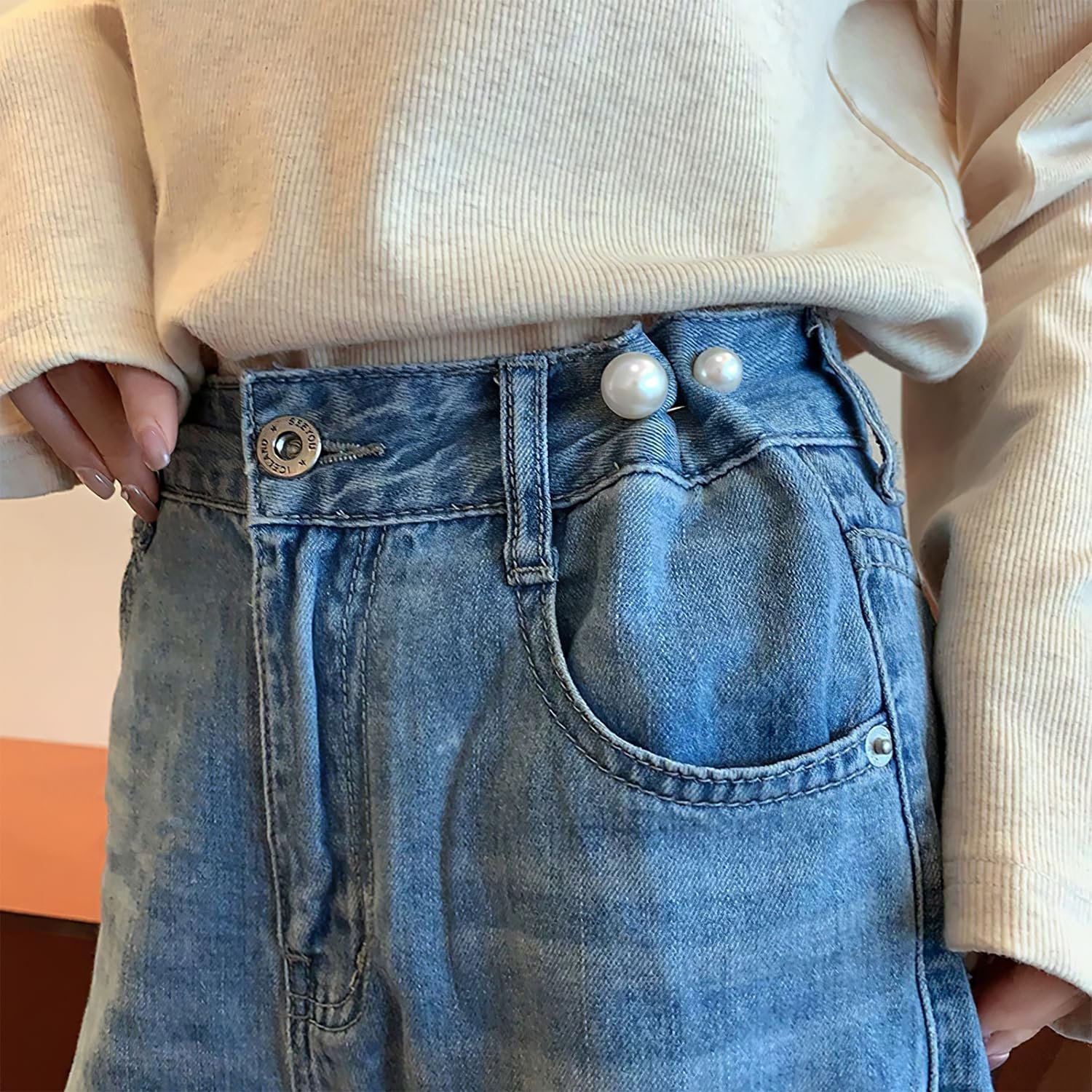 TecoKart® 8pcs Artificial Pearl Brooch Saree Pin for Pleats Anti-Exposure Neckline Safety Pins HiJab Pin for Women Girls Clothing Size Alteration Clothing Accessories for Women - Image 7