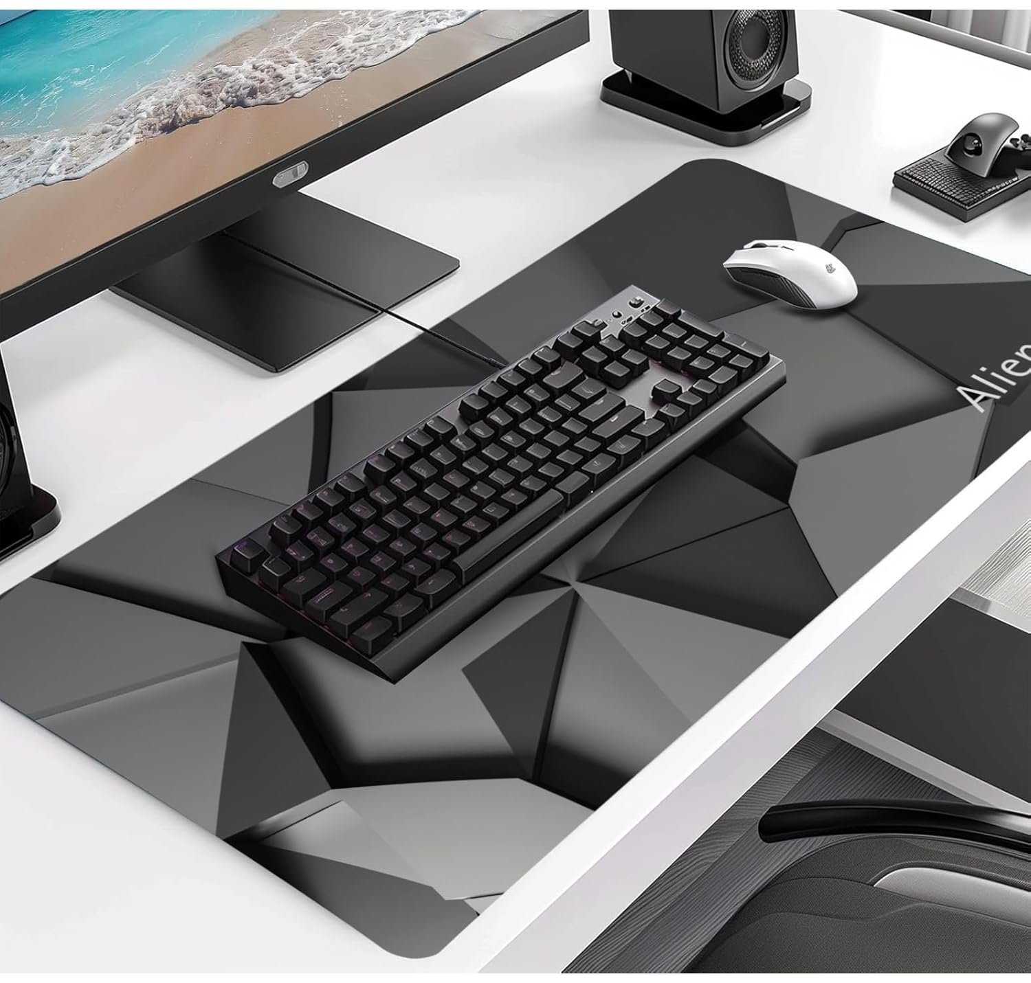 Aliens Extended Gaming Mouse Pad Desk Mat for Computer, Laptop, Keyboard, Smooth Cloth Surface, Nonslip Rubber Base, Compatible with Laser and Optical Mouse, Office, Home 580x280mm (EXT-51) - Image 4